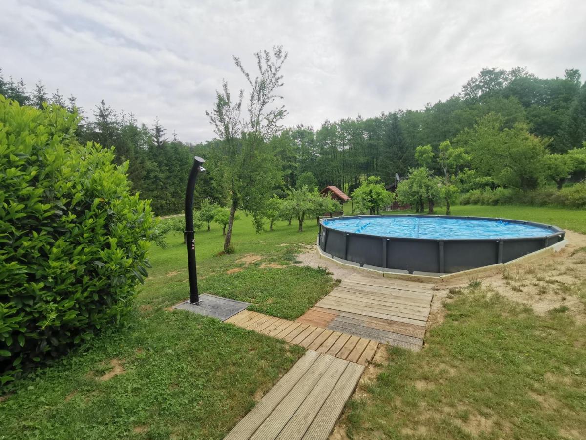 Wooden Cabin Zurej With Hot Tub Bukovje v Babni Gori Luaran gambar